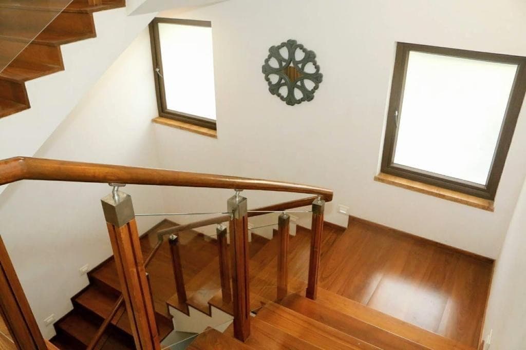 Main stay photo