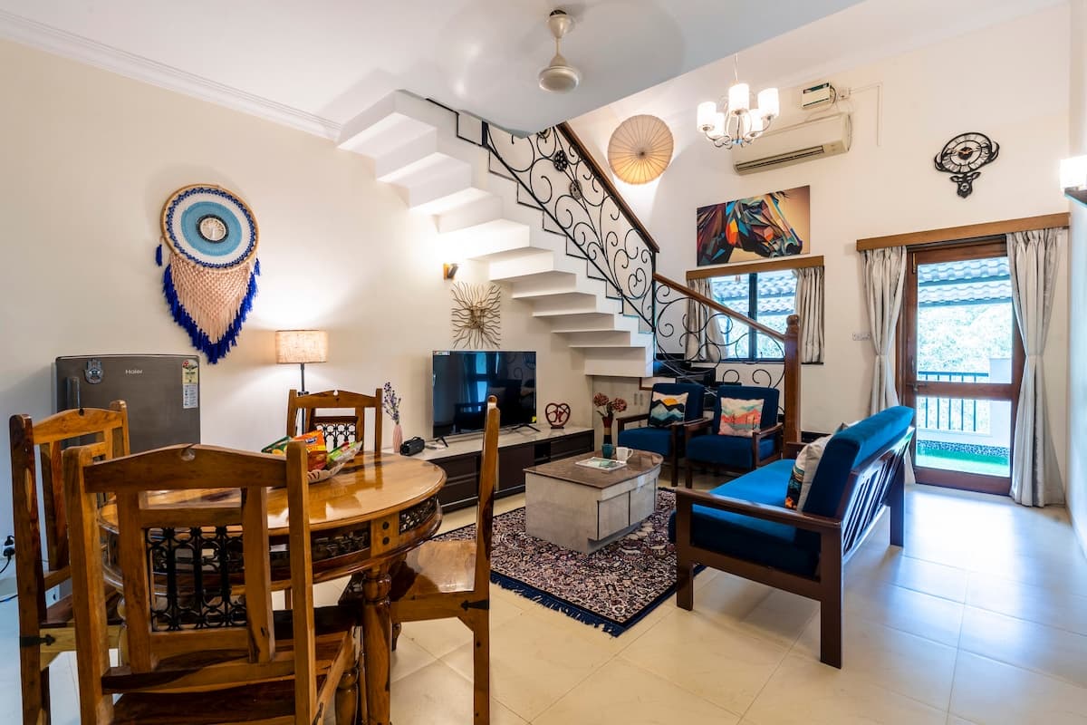 Main stay photo