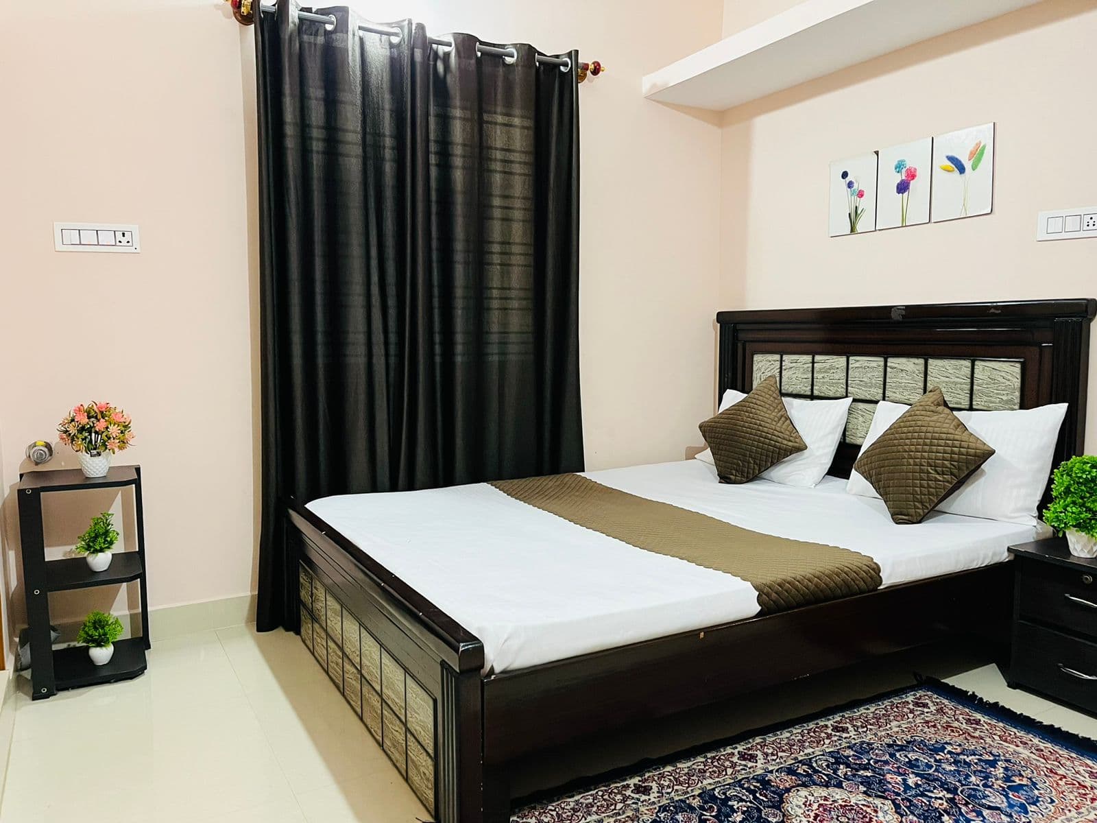 Main stay photo