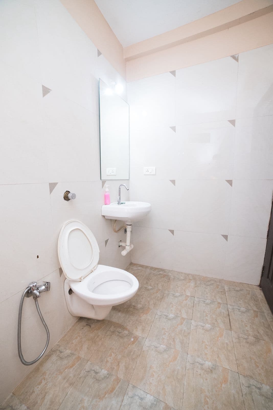 Main stay photo